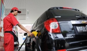 Direktur Pemasaran Pertamina, Ahmad Bambang di peluncuran konsep SPBU "Pasti Prima" di SPBU Pasti Prima Lenteng Agung, Jakarta, 11 Desember 2015.