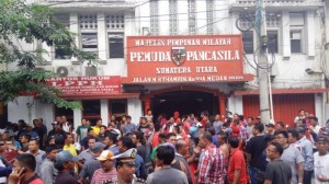 Saat Konvoi !!! Bentrok PP dan IPK di depan Kantor MPW PP Sumut.
