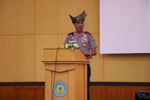 Kapolda Kepri Irjen. Pol. Drs. Sam Budigusdian, MH - Sekitar 1200 orang ikuti Kuliah Umum